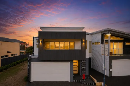 10 Shore Lane, Port Kennedy, WA 6172