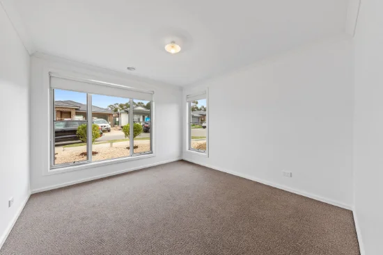 10 Silverstar Street, Pakenham VIC 3810-Image