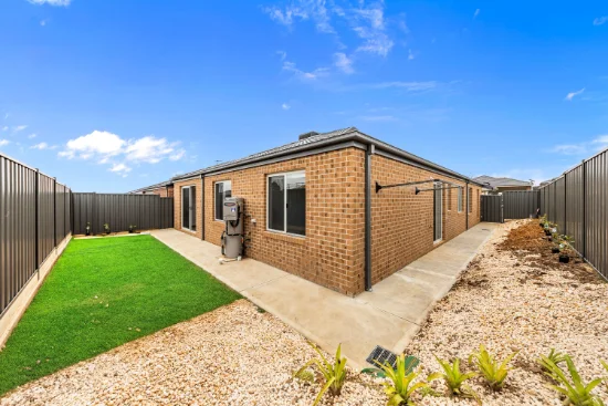 10 Silverstar Street, Pakenham VIC 3810-Image