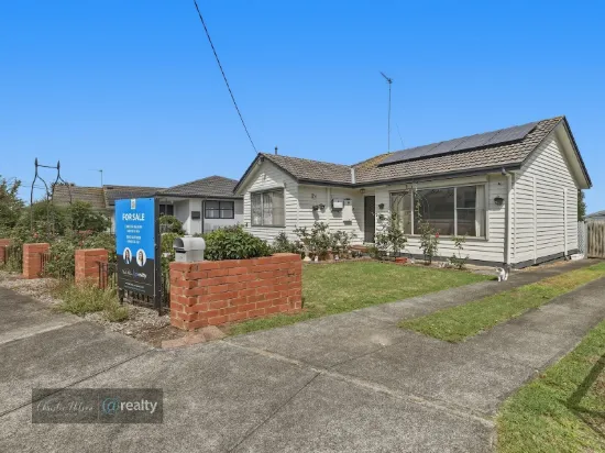 10 Sloan Avenue, Leongatha, Vic 3953