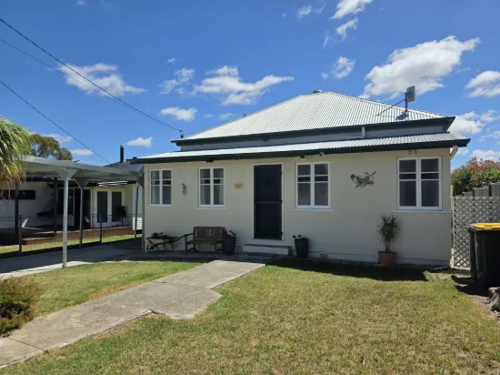 10 Teale Road, The Summit, Qld 4377