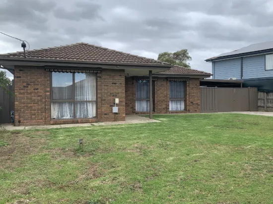 10 Todd Court, Cranbourne West, Vic 3977