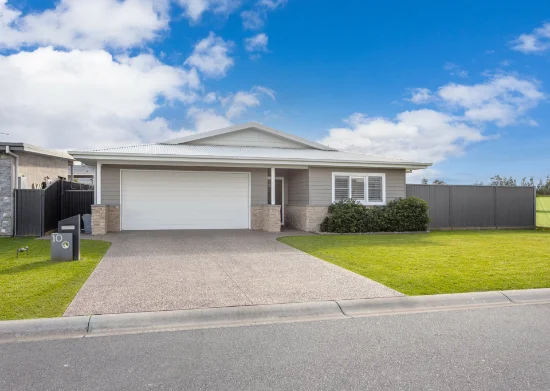 10 Tropicbird Crescent, Old Bar, NSW 2430