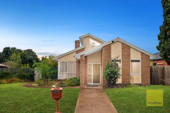 10 Troups Road, Rockbank, Vic 3335