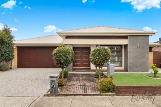 10 Vautier Avenue, Mickleham, Vic 3064