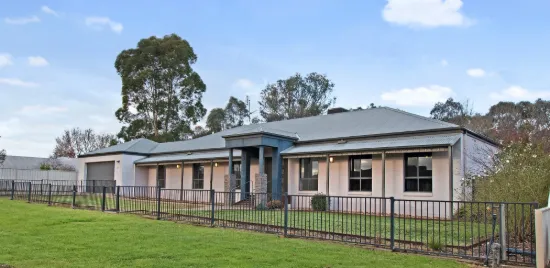 10 Vine Street, Holbrook, NSW 2644