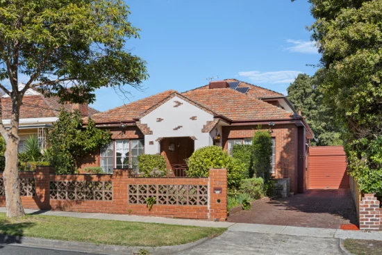 10 Wallace Road, Burwood, Vic 3125