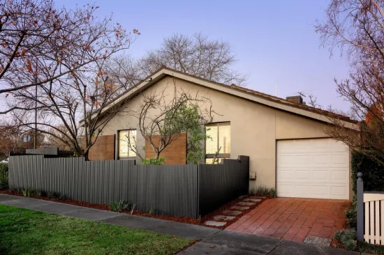 10 West Road, Surrey Hills, Vic 3127