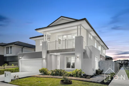 10 Woolly Parade, Clyde North, Vic 3978