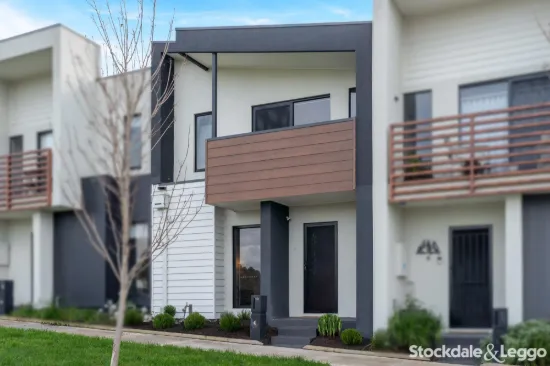 10 Zenith Walk, Greenvale, Vic 3059