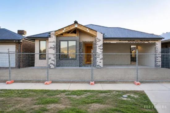 100 Buckingham Boulevard, Strathtulloh, Vic 3338