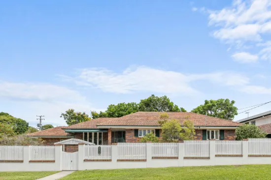 100 Christian Street, Clayfield, Qld 4011
