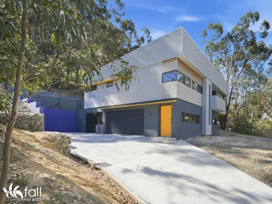 100 Liverpool Crescent, West Hobart, Tas 7000 - For Rent