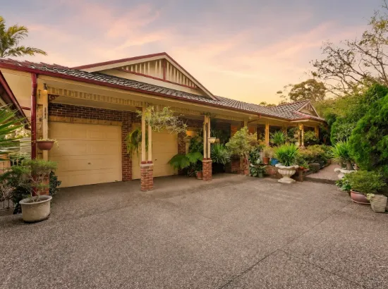 100 Mount Annan Drive, Mount Annan, NSW 2567