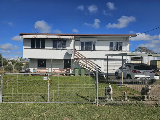 100 Third Avenue, Home Hill, Qld 4806