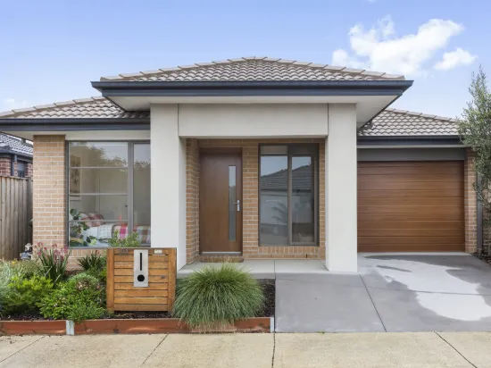 101 Bramley Avenue, Charlemont, Vic 3217