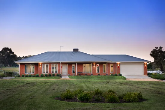 102 Allans Road, Maldon, Vic 3463