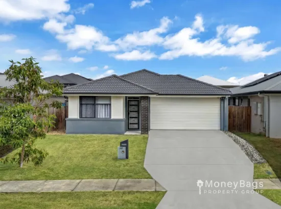102 Bloomfield Esplanade, South Maclean, Qld 4280