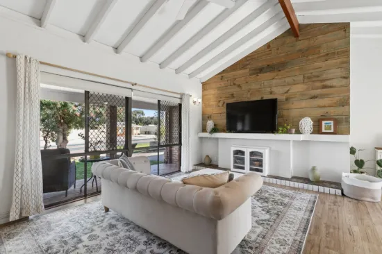102 Lagoon Drive, Yanchep, WA 6035