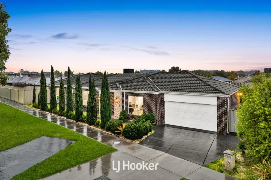 102 Linsell Boulevard, Cranbourne East, Vic 3977