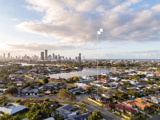102 Rumrunner Street, Mermaid Waters, Qld 4218