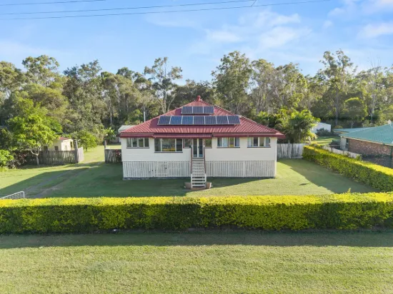102 Thomas Street, Howard, Qld 4659