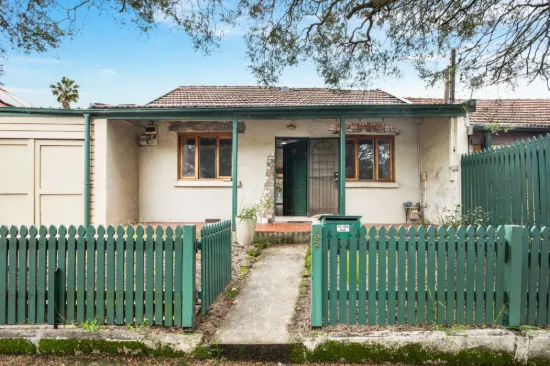 102 Windsor Road, Dulwich Hill, NSW 2203