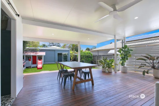 102A Arthur Street, Woody Point, Qld 4019