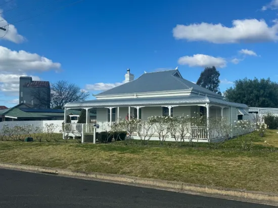 103-105 George St, Inverell, NSW 2360