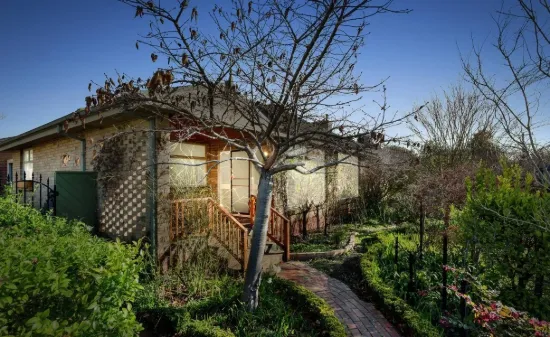 104 Husband Road, Forest Hill, Vic 3131
