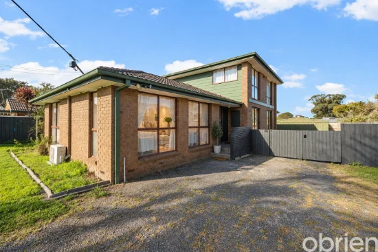 104 Racecourse Road, Pakenham, Vic 3810 - For Rent