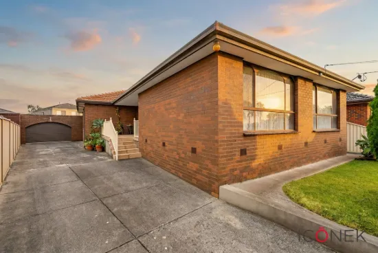 104 Rosemary Drive, Lalor, Vic 3075