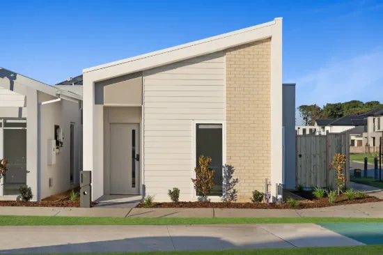 105 Burnbank Parade, Clyde North, Vic 3978