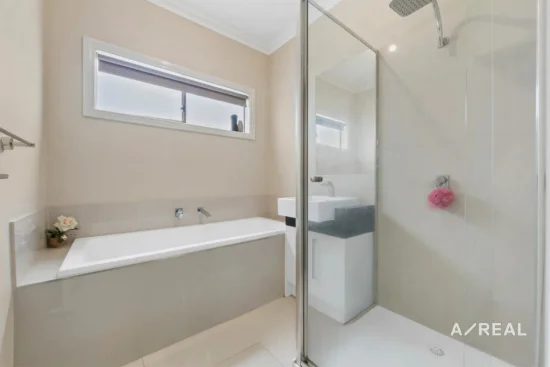 105 The Parade, Wollert, Vic 3750-Image