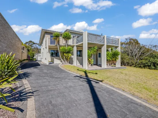 106 Main Road, Binalong Bay, Tas 7216