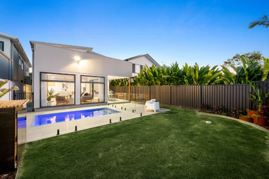 107 Griffith Street, Everton Park, Qld 4053 - For Rent