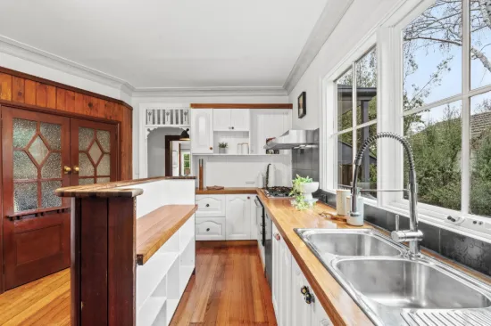 107 Lake Road, Blackburn VIC 3130-Image