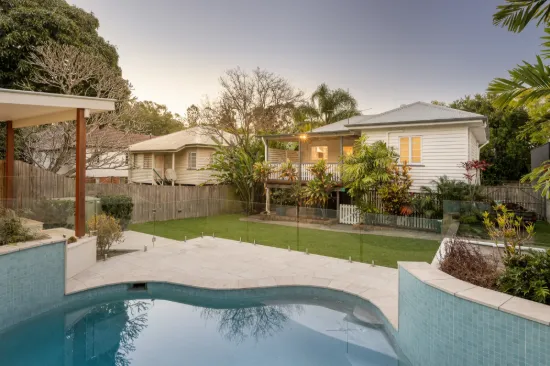 108 Alexandra Street, Bardon, Qld 4065