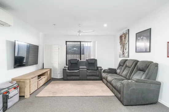 108 Bradman Way, Urangan, Qld 4655-Image