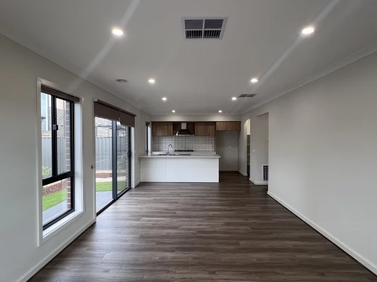 108 Fairgound Prom, Berwick, Vic 3806 - For Rent