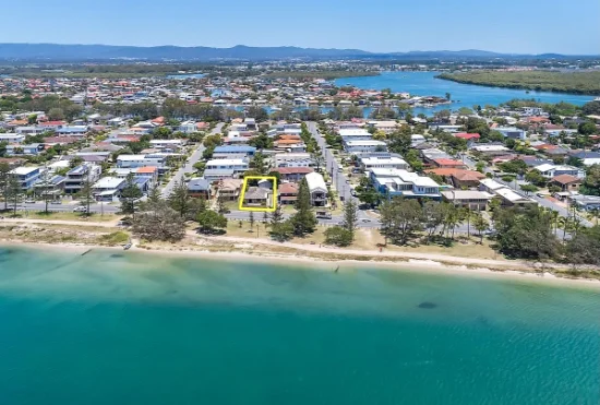 108 The Esplanade, Paradise Point, Qld 4216