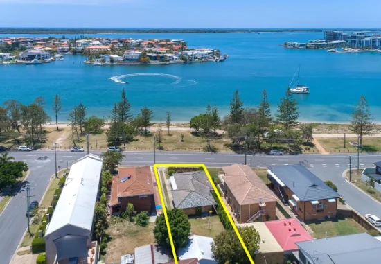 108 The Esplanade, Paradise Point, Qld 4216-Image