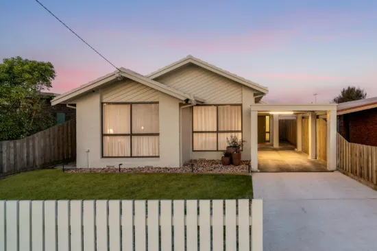 109 Fourth Avenue, Rosebud, Vic 3939