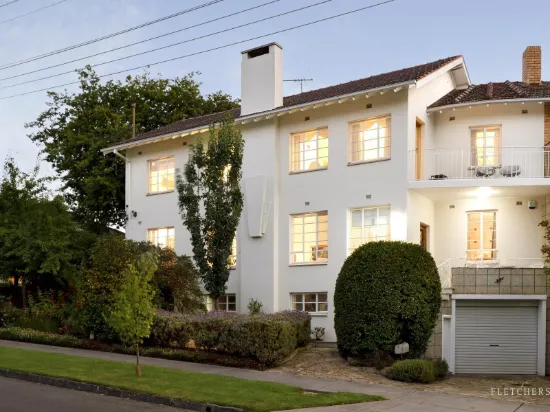10A The Nook, Balwyn North, Vic 3104