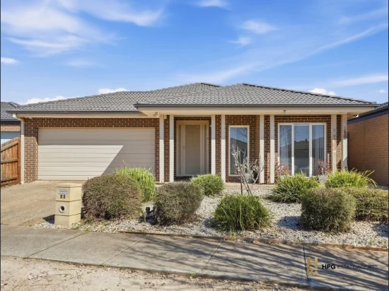 11 Abbott Street, Melton South, Vic 3338