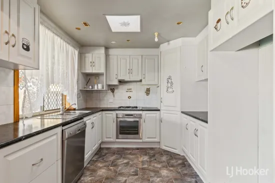 11 Adaluna Crescent, Smithfield, SA 5114-Image