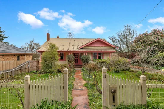 11 Albert Road, Drouin, Vic 3818