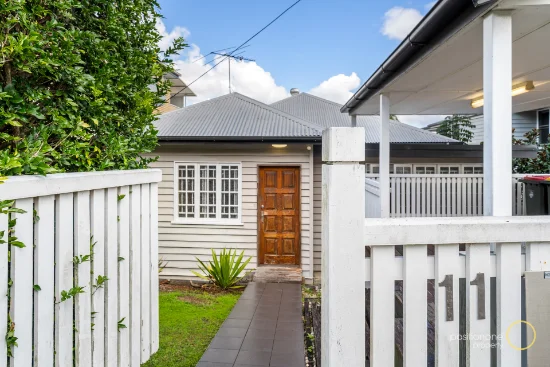 11 Albert Street, Camp Hill, Qld 4152