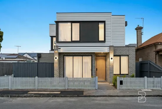 11 Alexander  Street, Seddon, Vic 3011