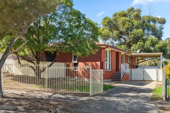 11 Arnhem Crescent, Hackham West, SA 5163